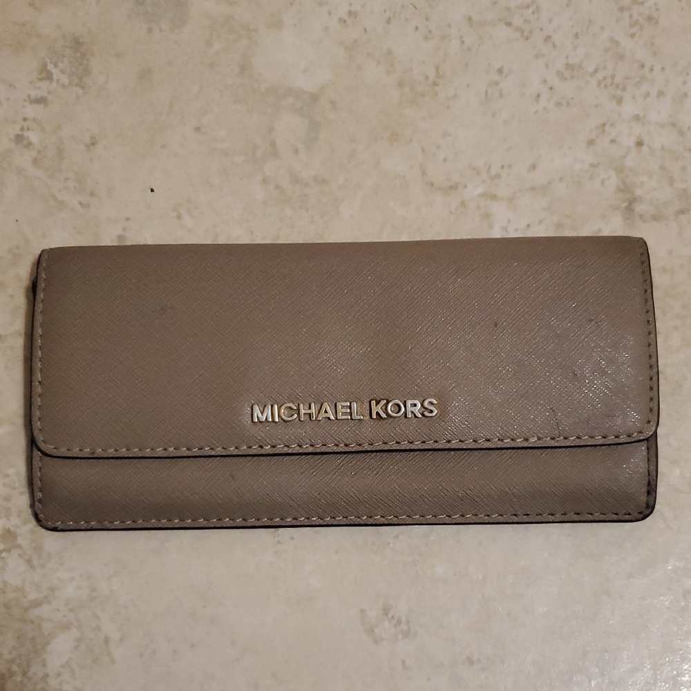 Michael Kors Taupe Wallet